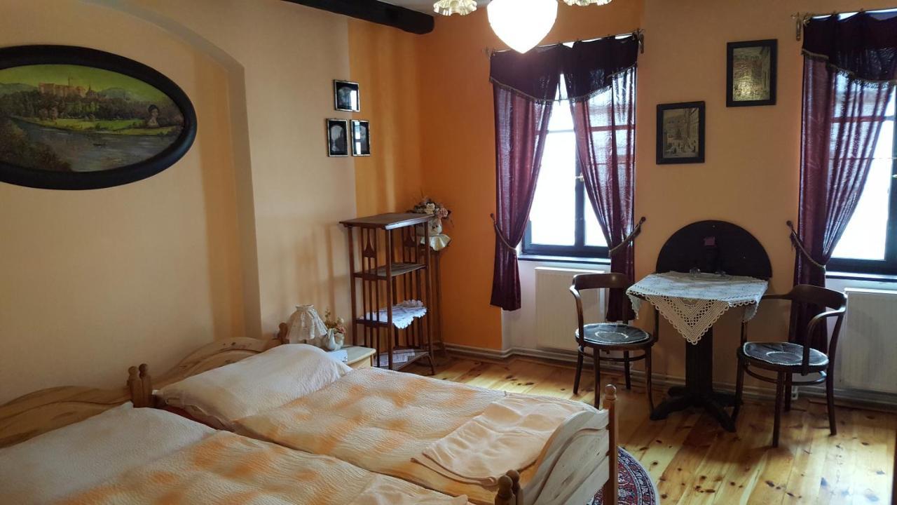 Penzion U Fridy Локет Экстерьер фото